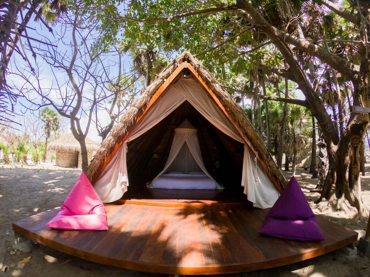 Costa Beach Resort & Club Waingapu Extérieur photo