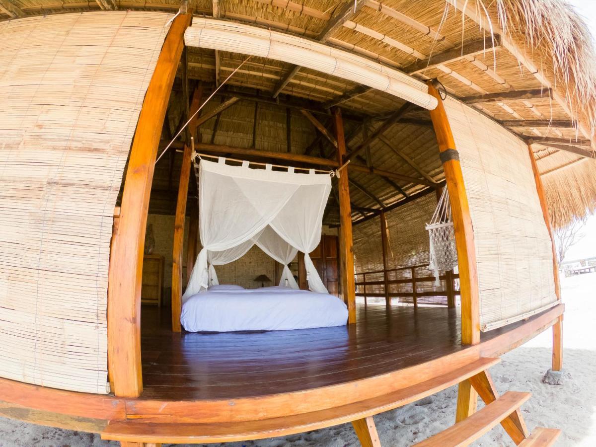 Costa Beach Resort & Club Waingapu Extérieur photo