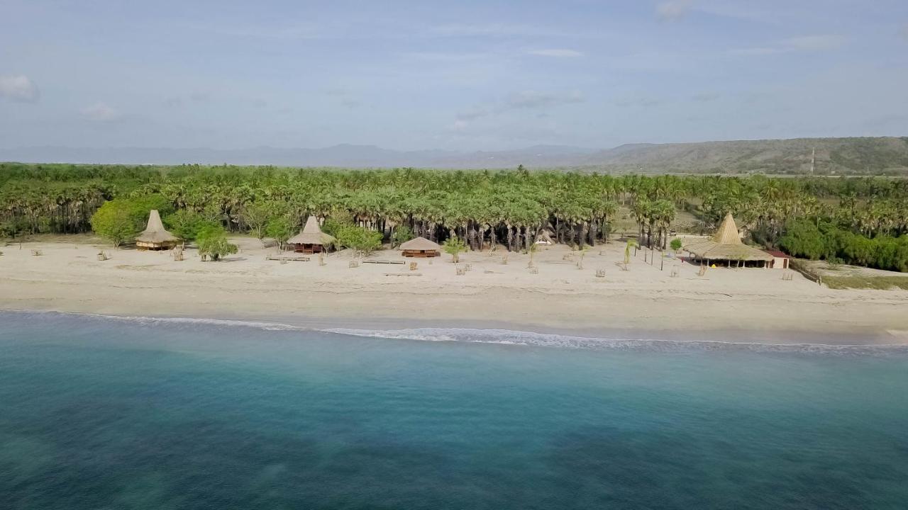 Costa Beach Resort & Club Waingapu Extérieur photo