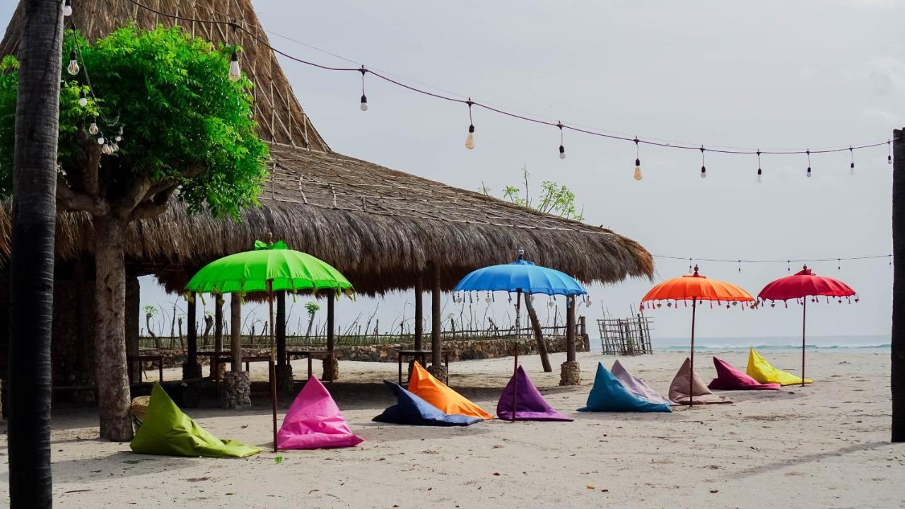 Costa Beach Resort & Club Waingapu Extérieur photo