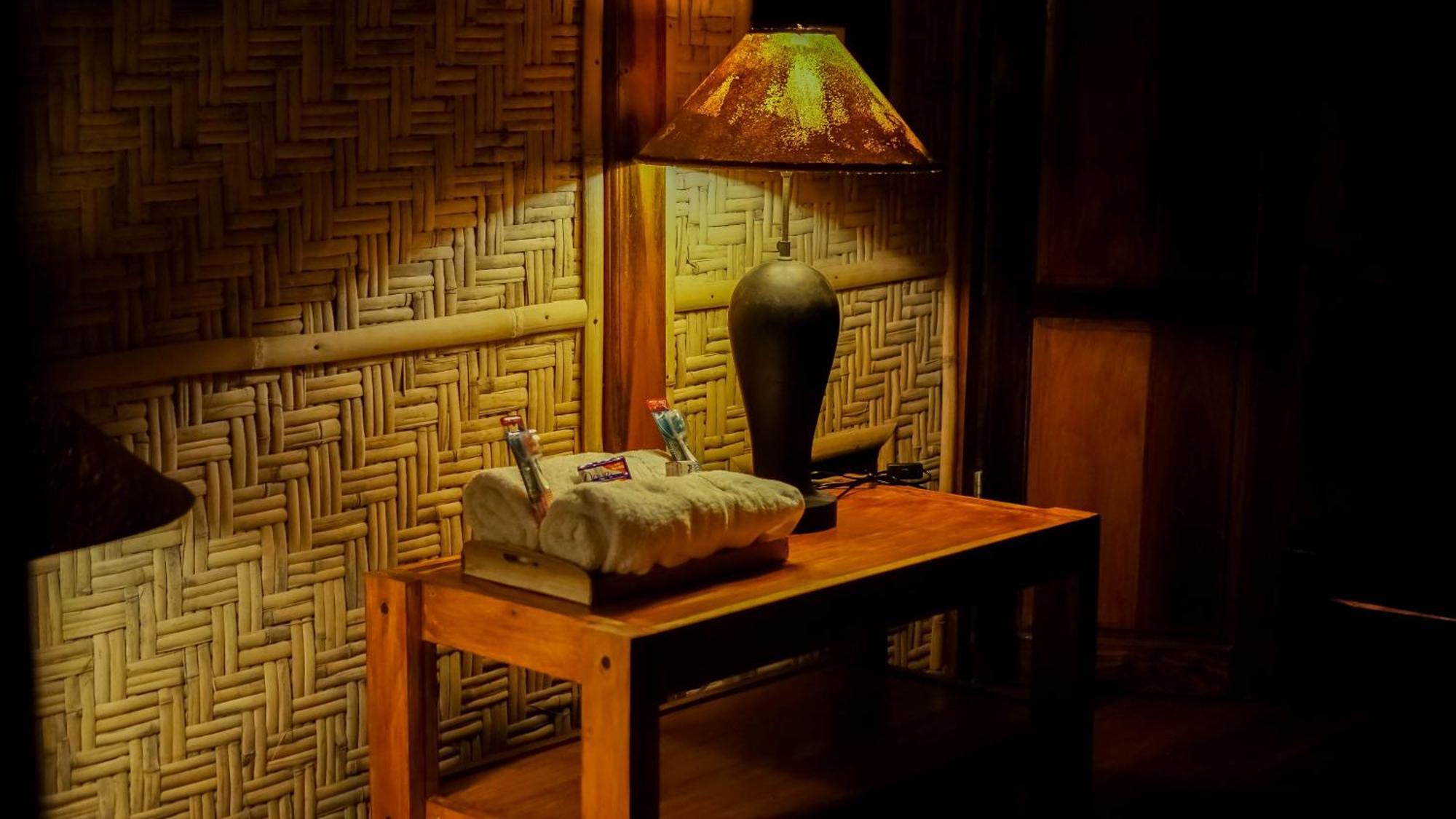 Costa Beach Resort & Club Waingapu Chambre photo
